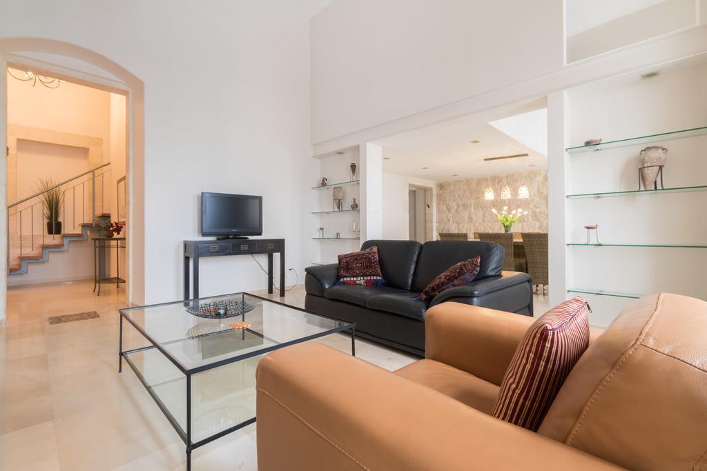 The Jerusalem Stone Duplex Near Mamilla ภายนอก รูปภาพ